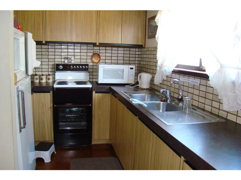 2 Eatts Place, Port Elliot SA 5212