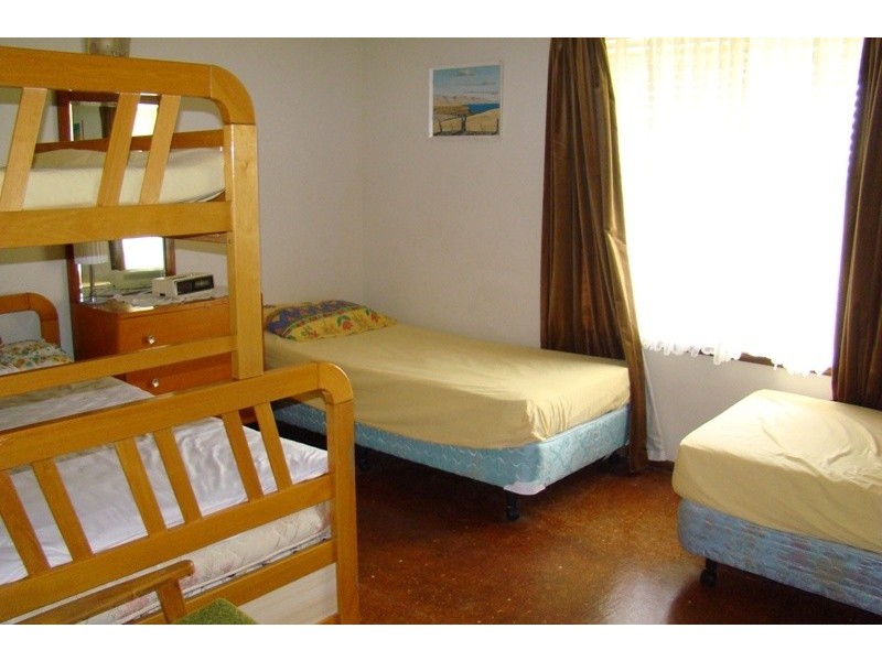 2 Eatts Place, Port Elliot SA 5212