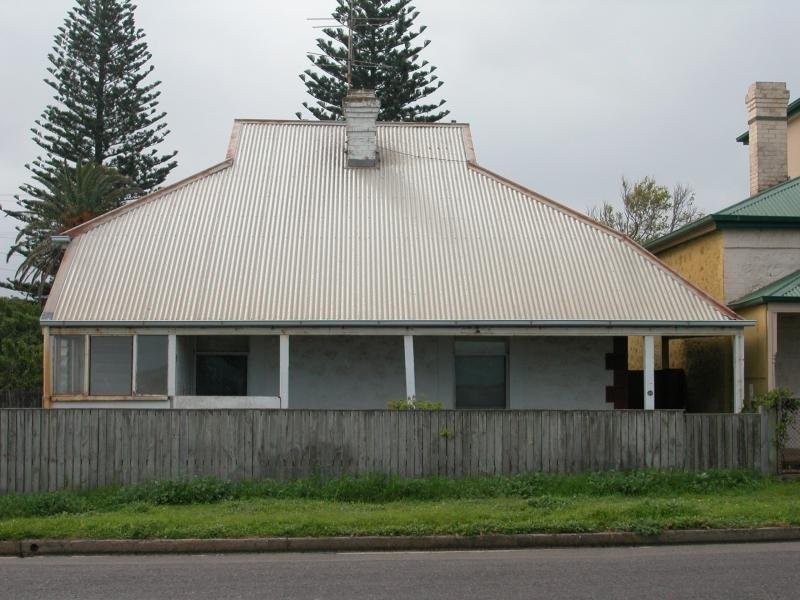 19 Esplanade, Victor Harbor SA 5211