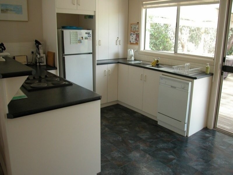 9 Islandview Crescent, Encounter Bay SA 5211