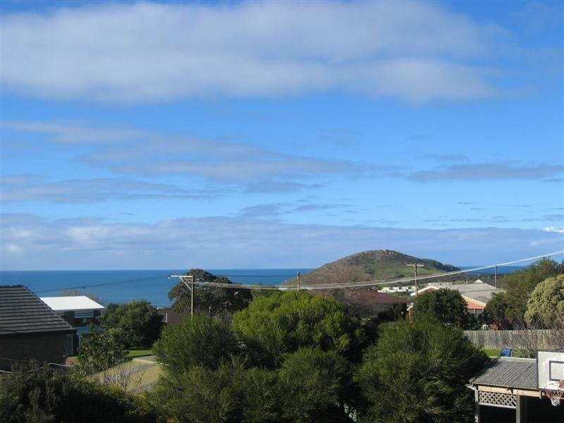20 Norma Crescent, Encounter Bay SA 5211