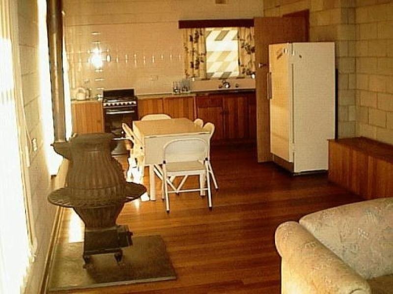 28 Russell Street, Encounter Bay SA 5211