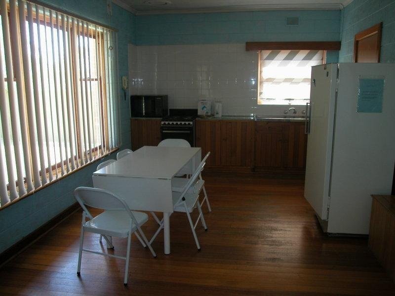 28 Russell Street, Encounter Bay SA 5211