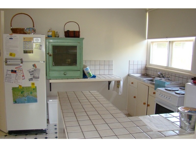 30 Russell Street, Encounter Bay SA 5211
