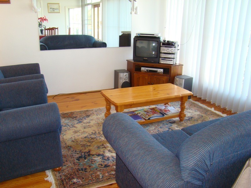 17 Swain Road, Victor Harbor SA 5211