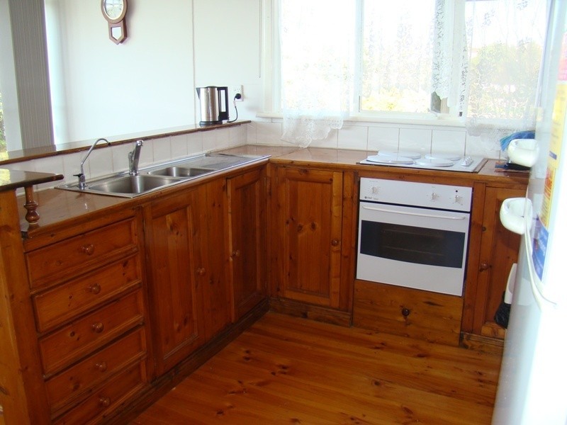 17 Swain Road, Victor Harbor SA 5211