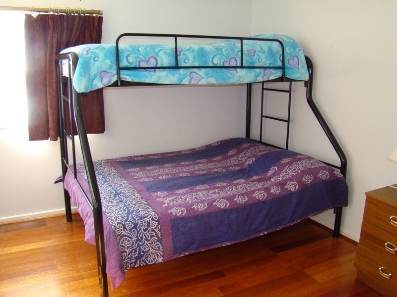 17 Swain Road, Victor Harbor SA 5211