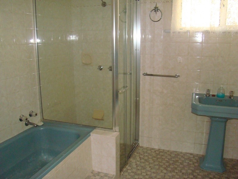 17 Swain Road, Victor Harbor SA 5211