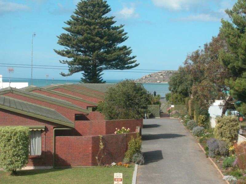 9 Giles Street, Encounter Bay SA 5211