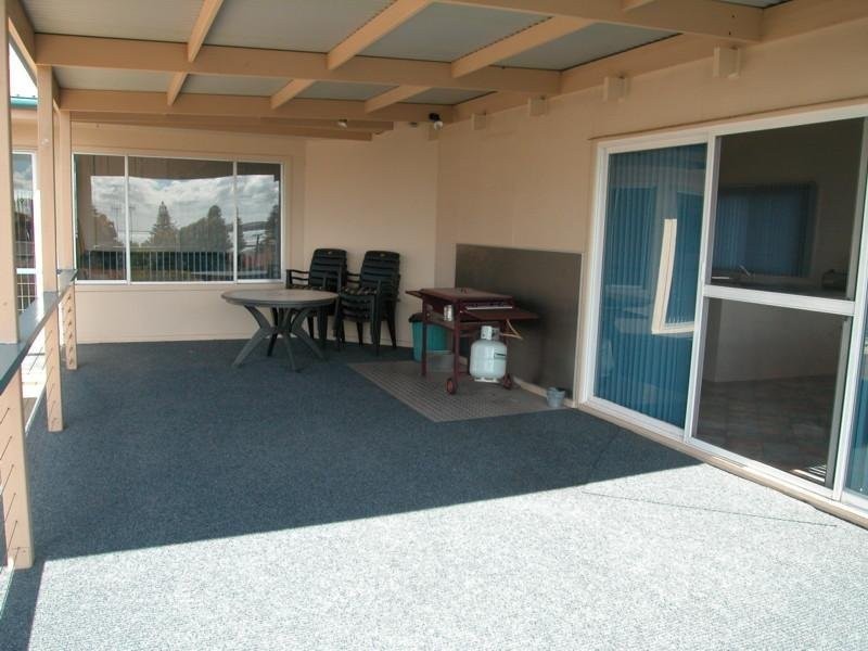 8 Cakebread Road, Encounter Bay SA 5211
