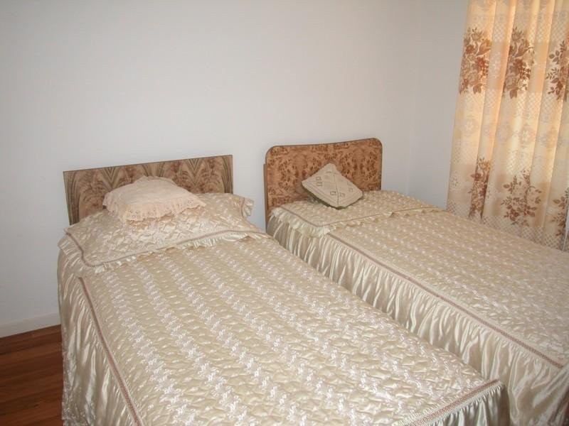 10 Surrey Avenue, Victor Harbor SA 5211