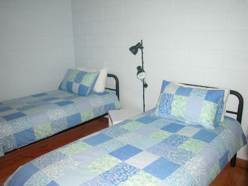 25 Clive Avenue, Encounter Bay SA 5211