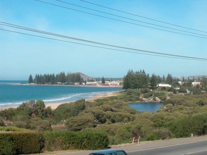 73 Hindmarsh Road, Victor Harbor SA 5211