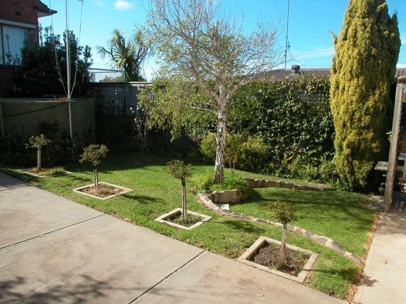 73 Hindmarsh Road, Victor Harbor SA 5211