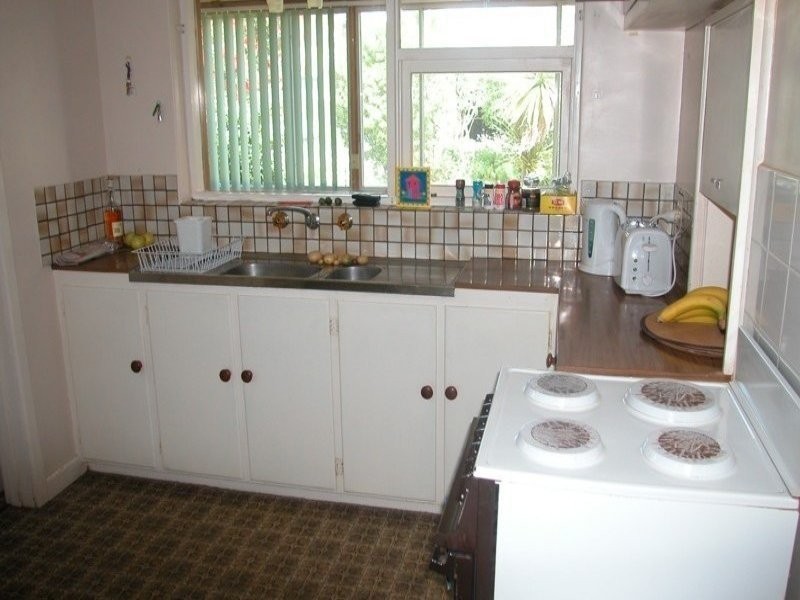 36 Newland Street, Victor Harbor SA 5211