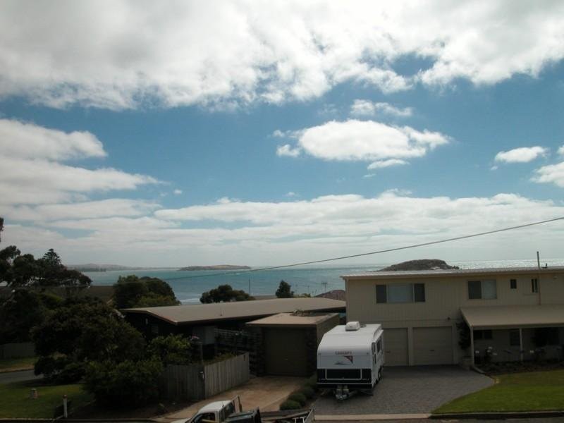 5 Viking Street, Encounter Bay SA 5211