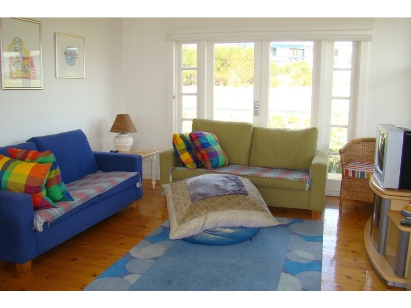 10 Barton Street, Port Elliot SA 5212
