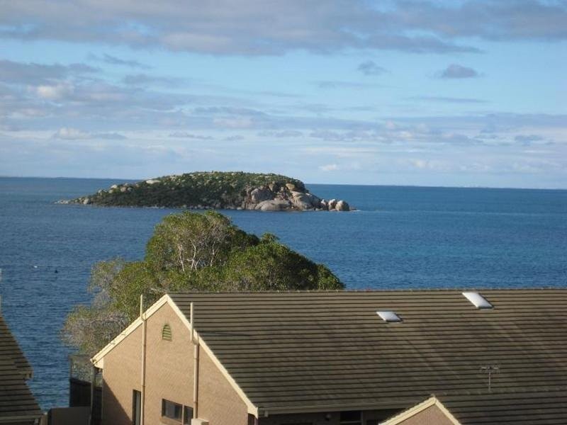 5/2 Solway Crescent, Encounter Bay SA 5211