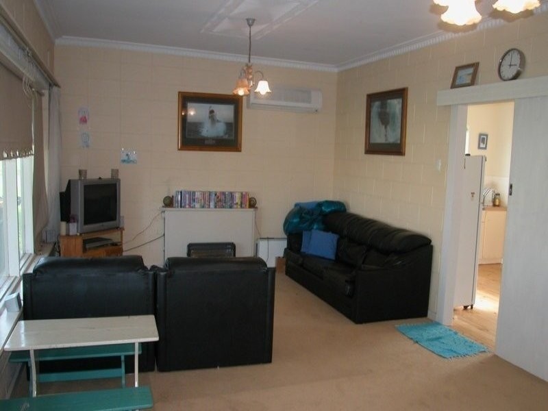 25 Petrel Avenue, Encounter Bay SA 5211