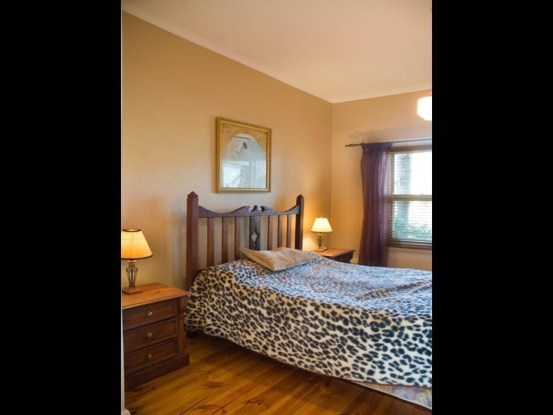 16 Kent Drive, Encounter Bay SA 5211