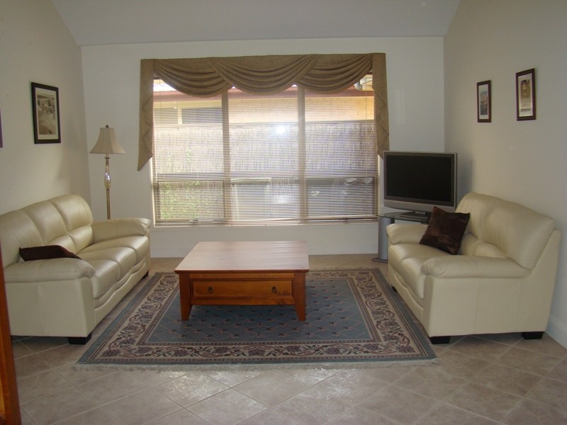 22 Lakeside Circuit, Encounter Bay SA 5211