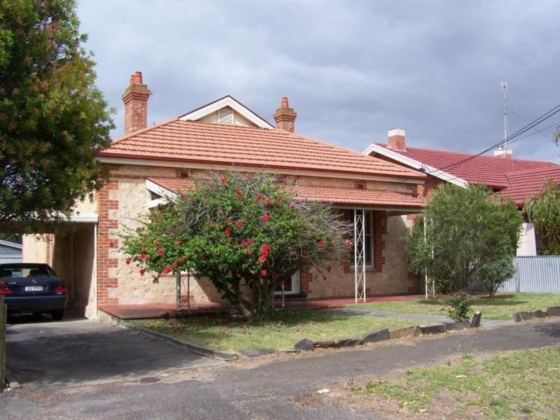 35 Hill Street, Victor Harbor SA 5211
