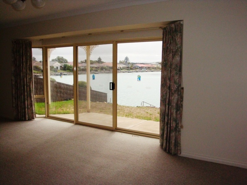 11 Lakeside Circuit, Encounter Bay SA 5211