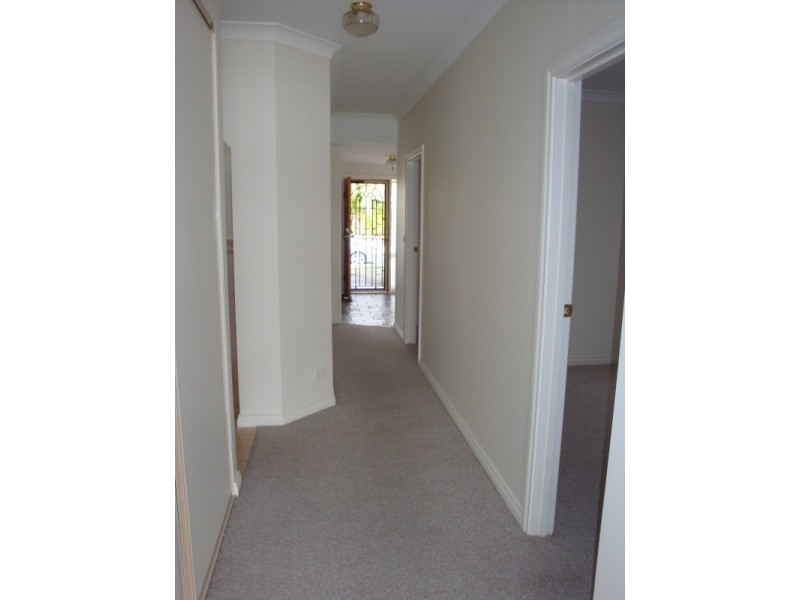 11 Lakeside Circuit, Encounter Bay SA 5211