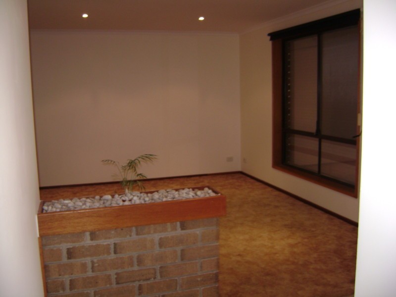 140 Canterbury Road, Victor Harbor SA 5211