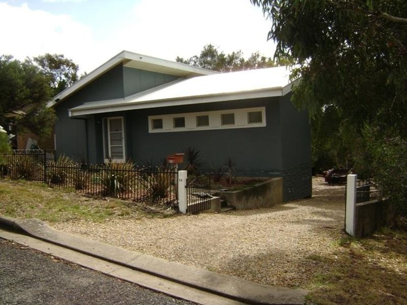 34 Pine Avenue, Victor Harbor SA 5211