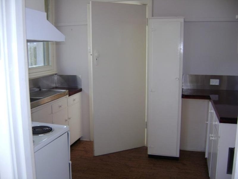 34 Pine Avenue, Victor Harbor SA 5211