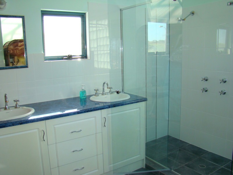 36 Three Gullies Road, Encounter Bay SA 5211