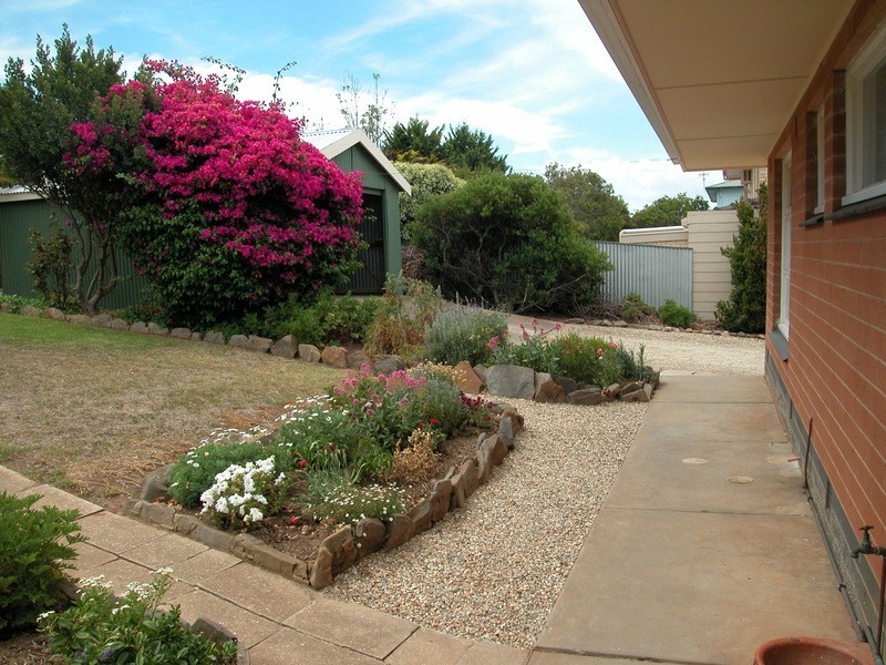 21 Bluffview Road, Victor Harbor SA 5211