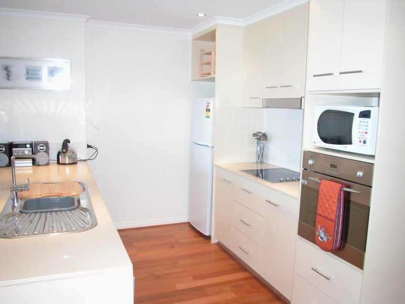 11/2 Solway Crescent, Encounter Bay SA 5211