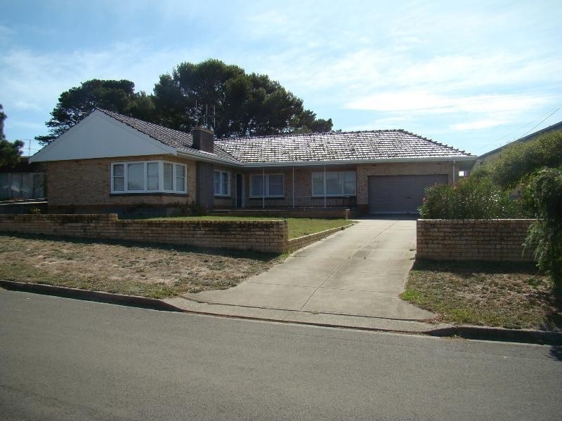 4 Antrim Street, Victor Harbor SA 5211