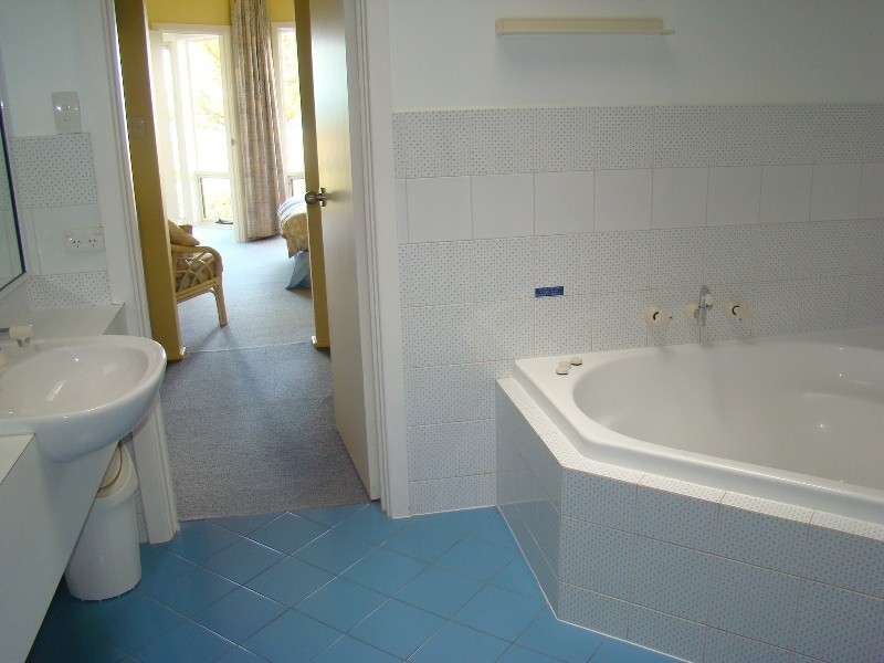 2A Franklin Parade, Encounter Bay SA 5211