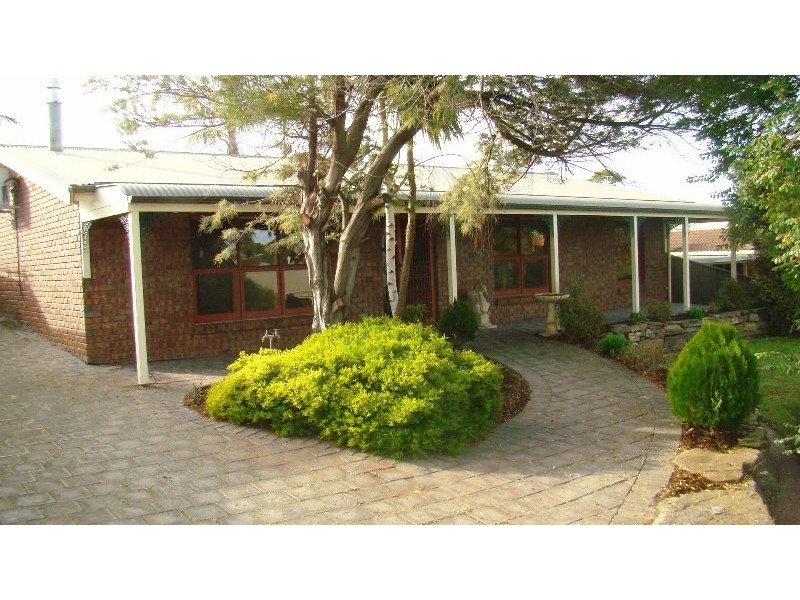 16 Marlborough Street, Victor Harbor SA 5211