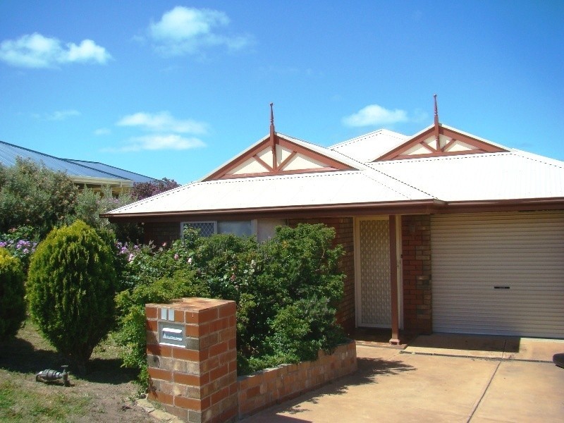 16 Three Gullies Road, Encounter Bay SA 5211