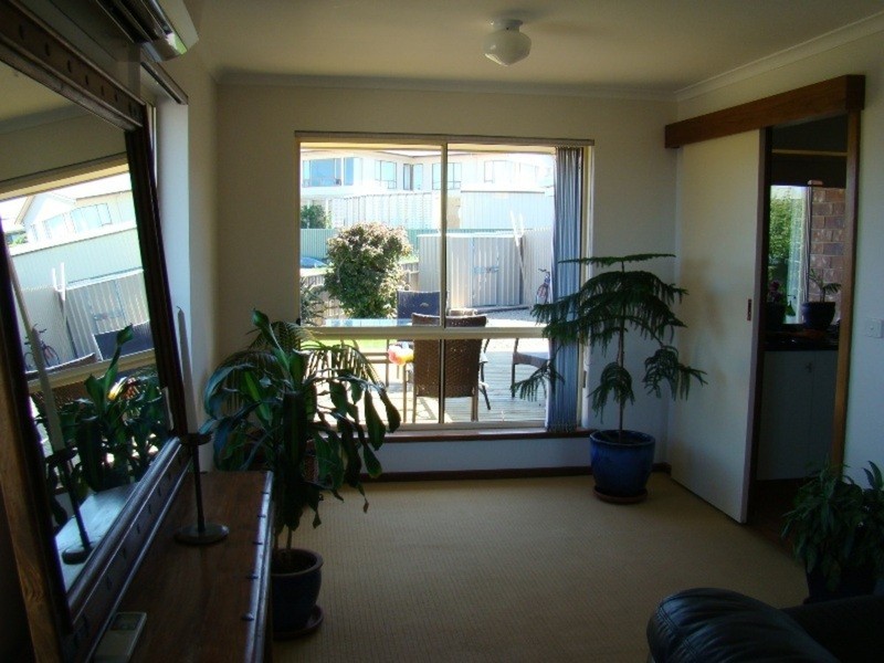 15 Davies Street, Encounter Bay SA 5211