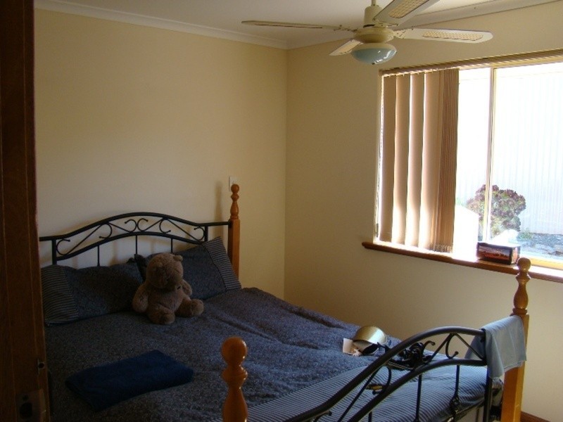 15 Davies Street, Encounter Bay SA 5211