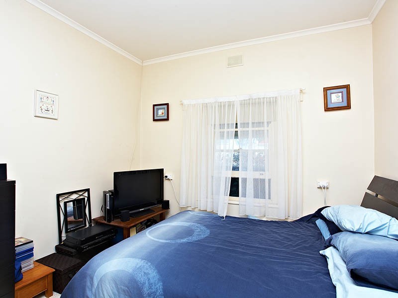 6 Swain Road, Victor Harbor SA 5211