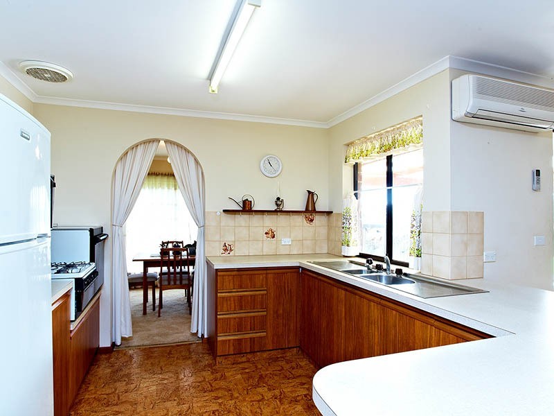 132 Crozier Road, Victor Harbor SA 5211