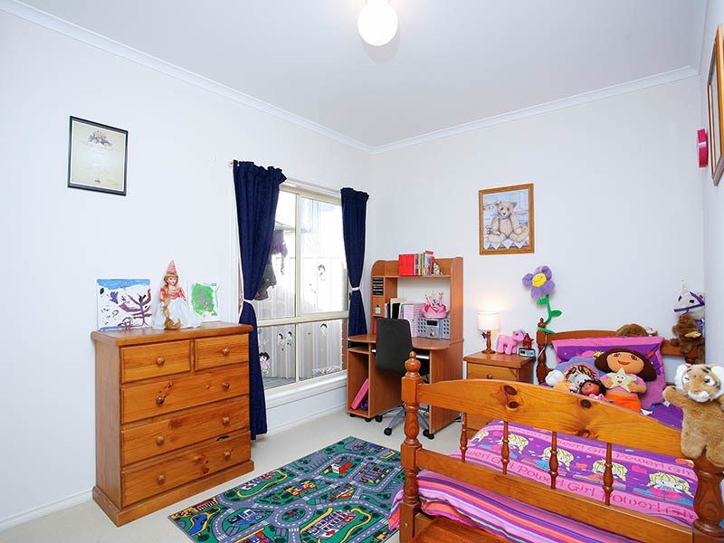 15 Tudor Avenue, Victor Harbor SA 5211