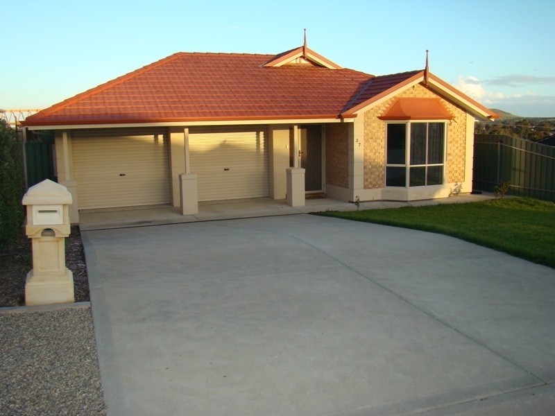 27 Rymill Avenue, Victor Harbor SA 5211