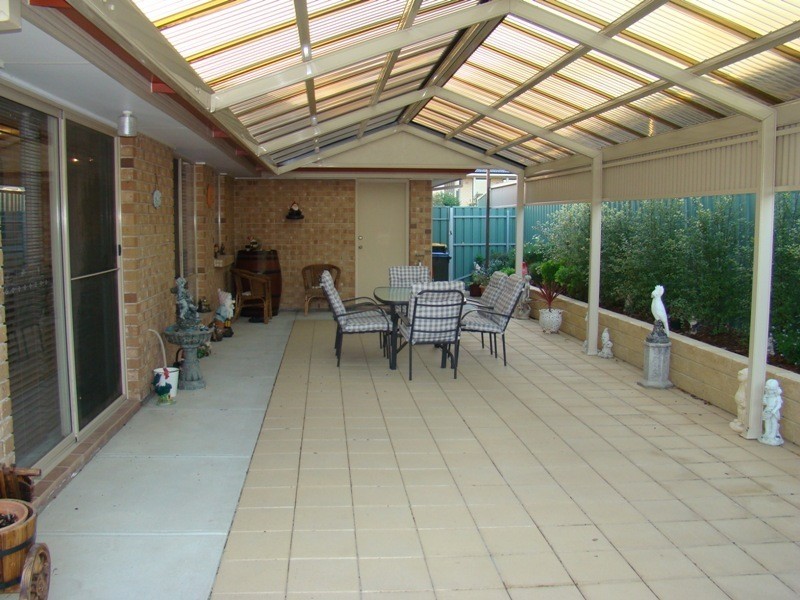 27 Rymill Avenue, Victor Harbor SA 5211