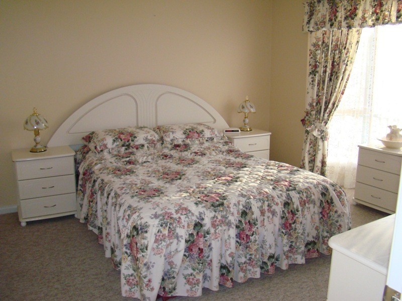 27 Rymill Avenue, Victor Harbor SA 5211