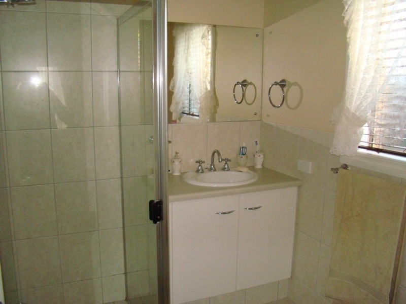 27 Rymill Avenue, Victor Harbor SA 5211