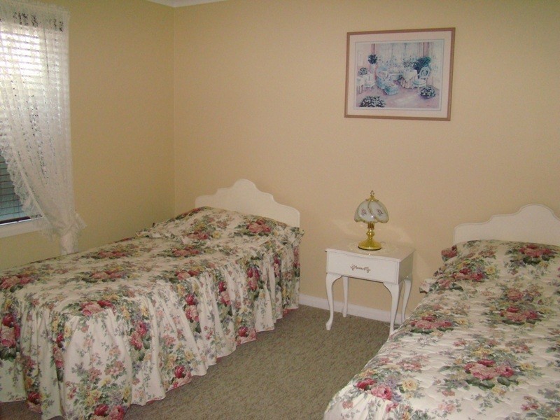 27 Rymill Avenue, Victor Harbor SA 5211