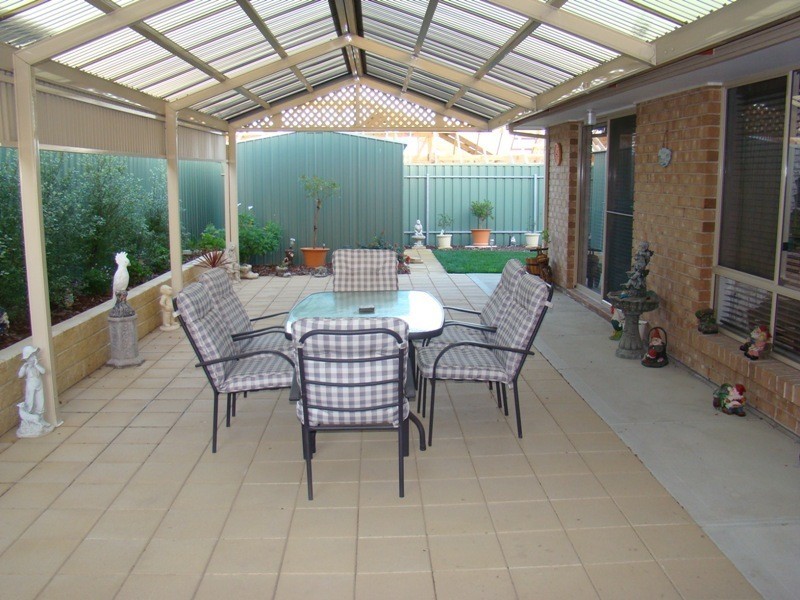 27 Rymill Avenue, Victor Harbor SA 5211