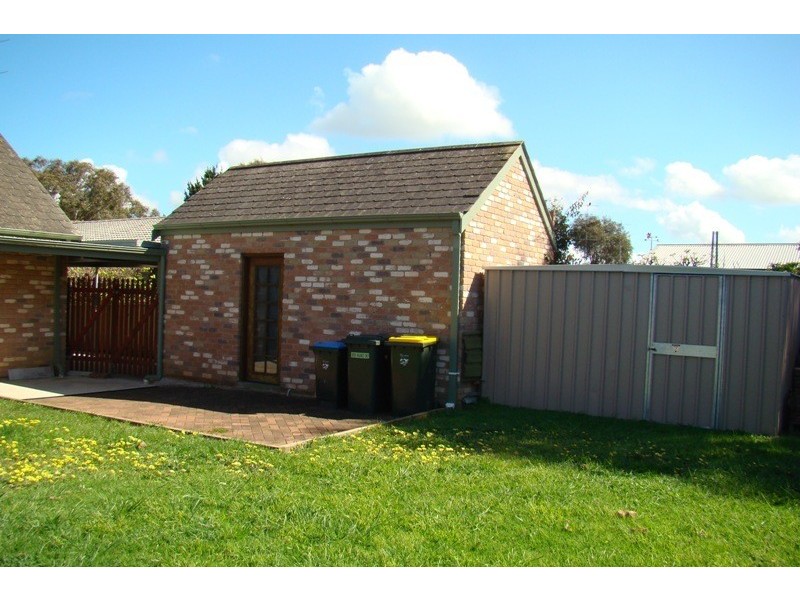 2 Ives Crescent, Mccracken SA 5211